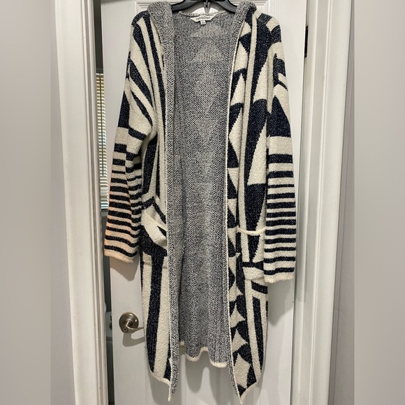 DAVI & DANI Sweaters - Aztec Cardigan